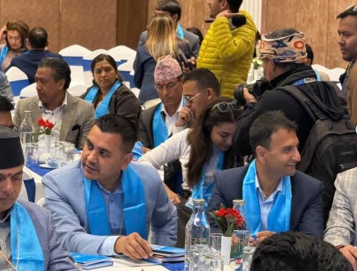 नवनिर्वाचित सांसदहरुको आज शपथ, ४७ सांसदले नेपाली बाहेकको भाषामा शपथ लिने